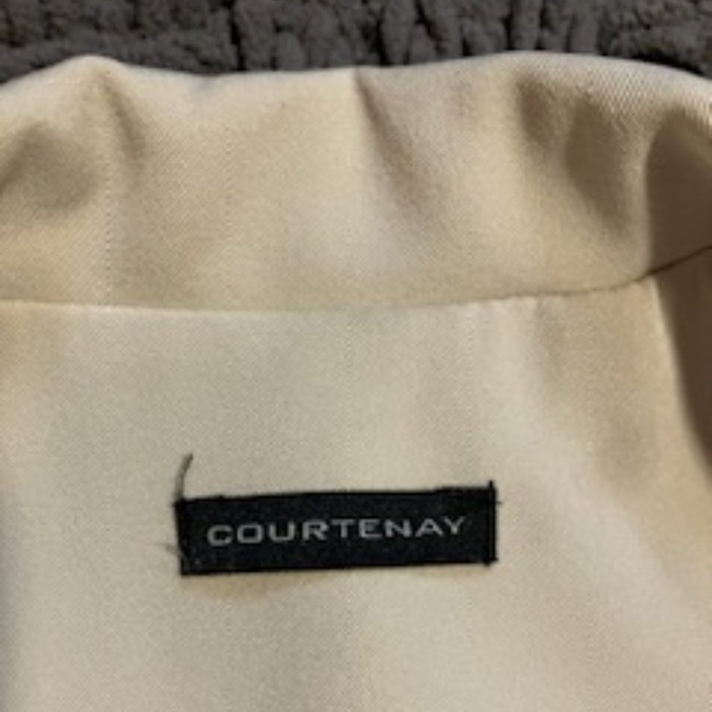 Courtenay Ivory Short-Sleeve Pantsuit - Picture 3 of 14